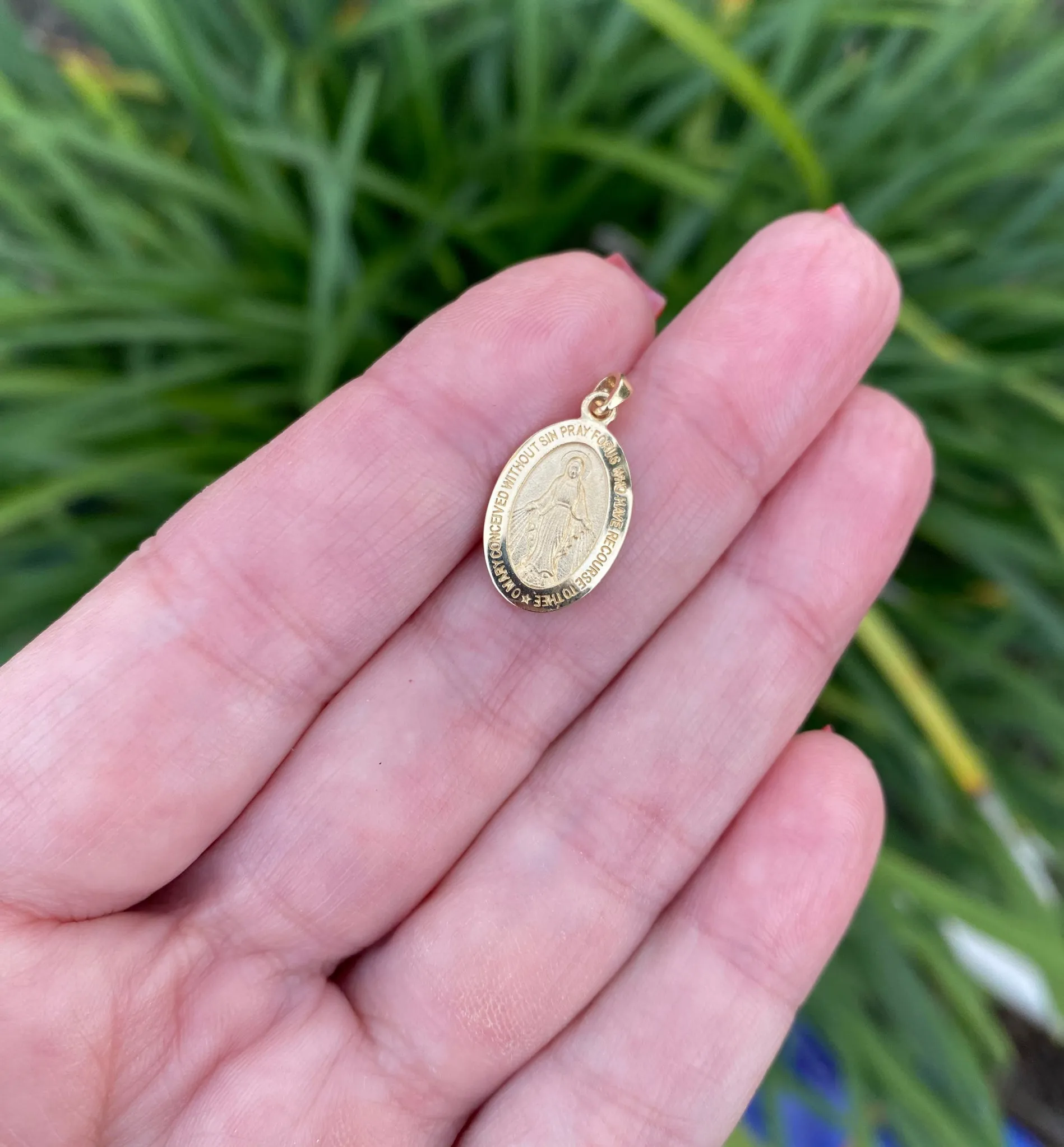 15mm Oval Miraculous Medal