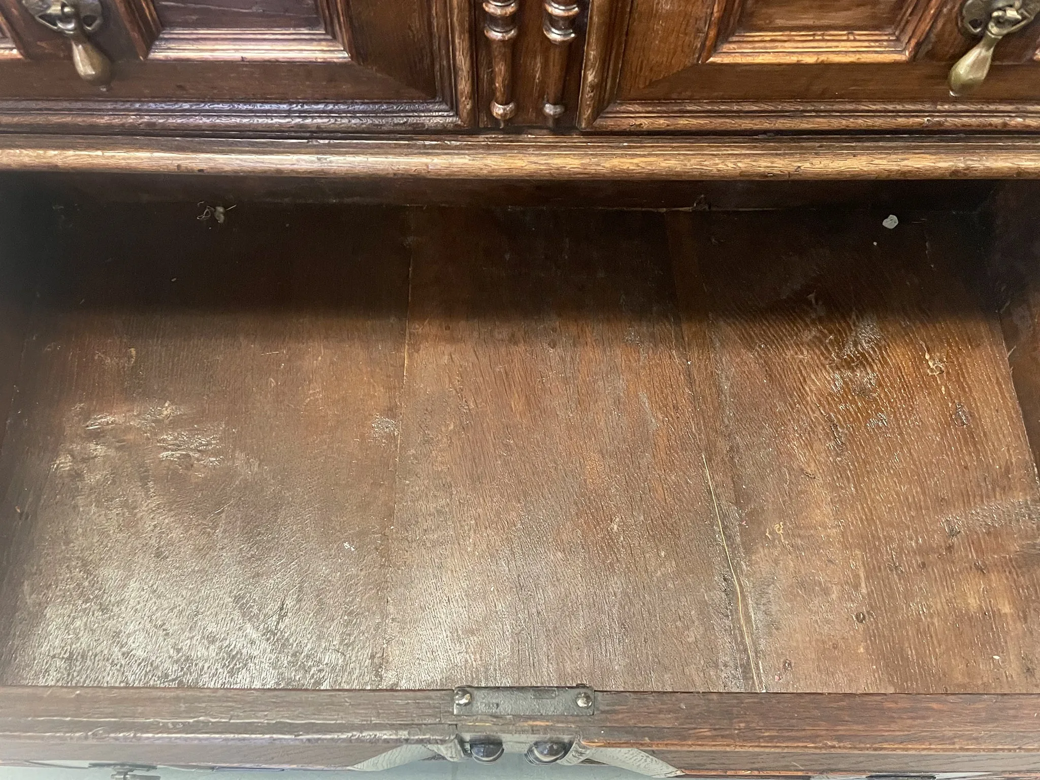 18th Century English Oak Chest of Drawers
