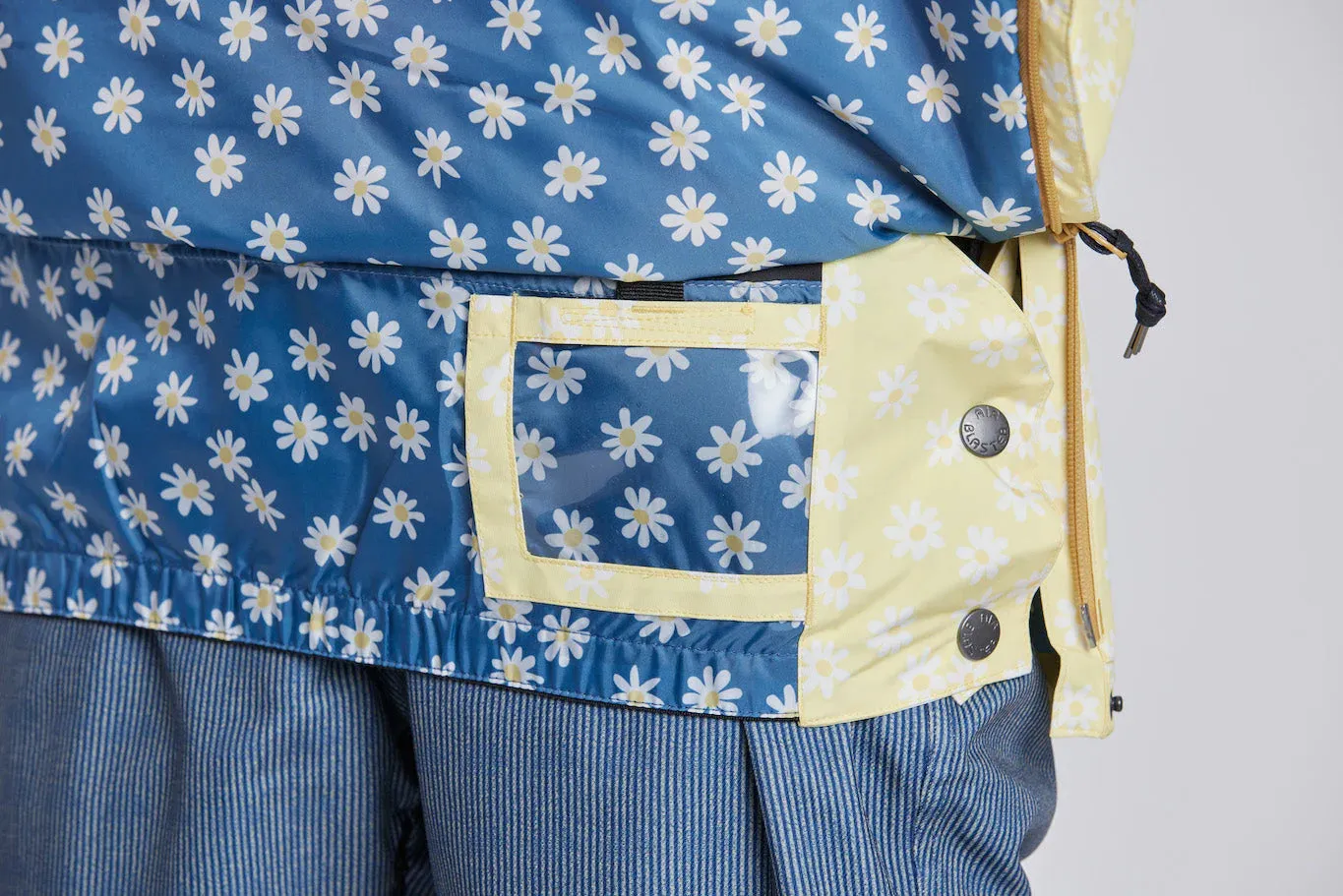 Airblaster Lady Trenchover Jacket Womens Custard Daisy