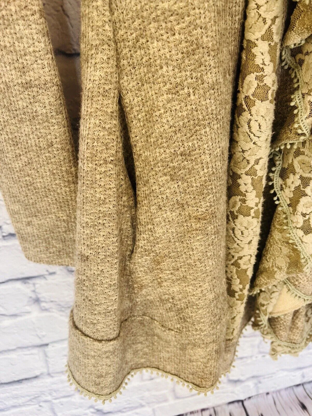 ANTHROPOLGIE RYU Ruffle Lace Cardigan Sz S Beige Long Sleeve Draped Goblincore