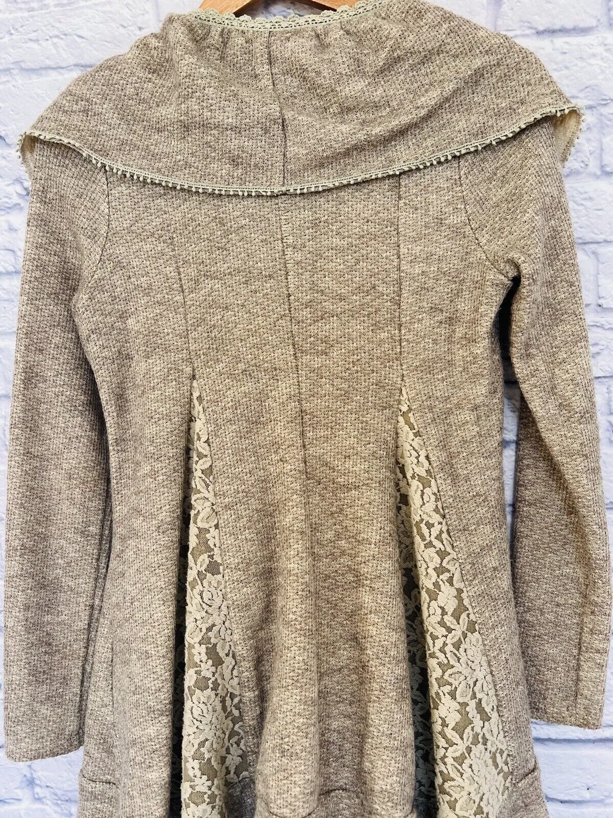 ANTHROPOLGIE RYU Ruffle Lace Cardigan Sz S Beige Long Sleeve Draped Goblincore