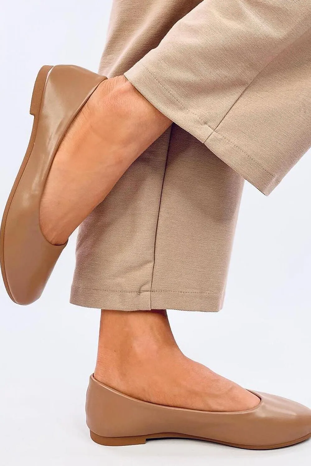 Ballet flats