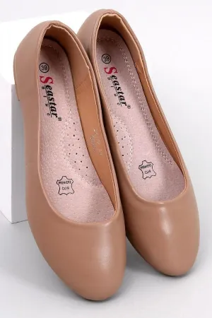 Ballet flats