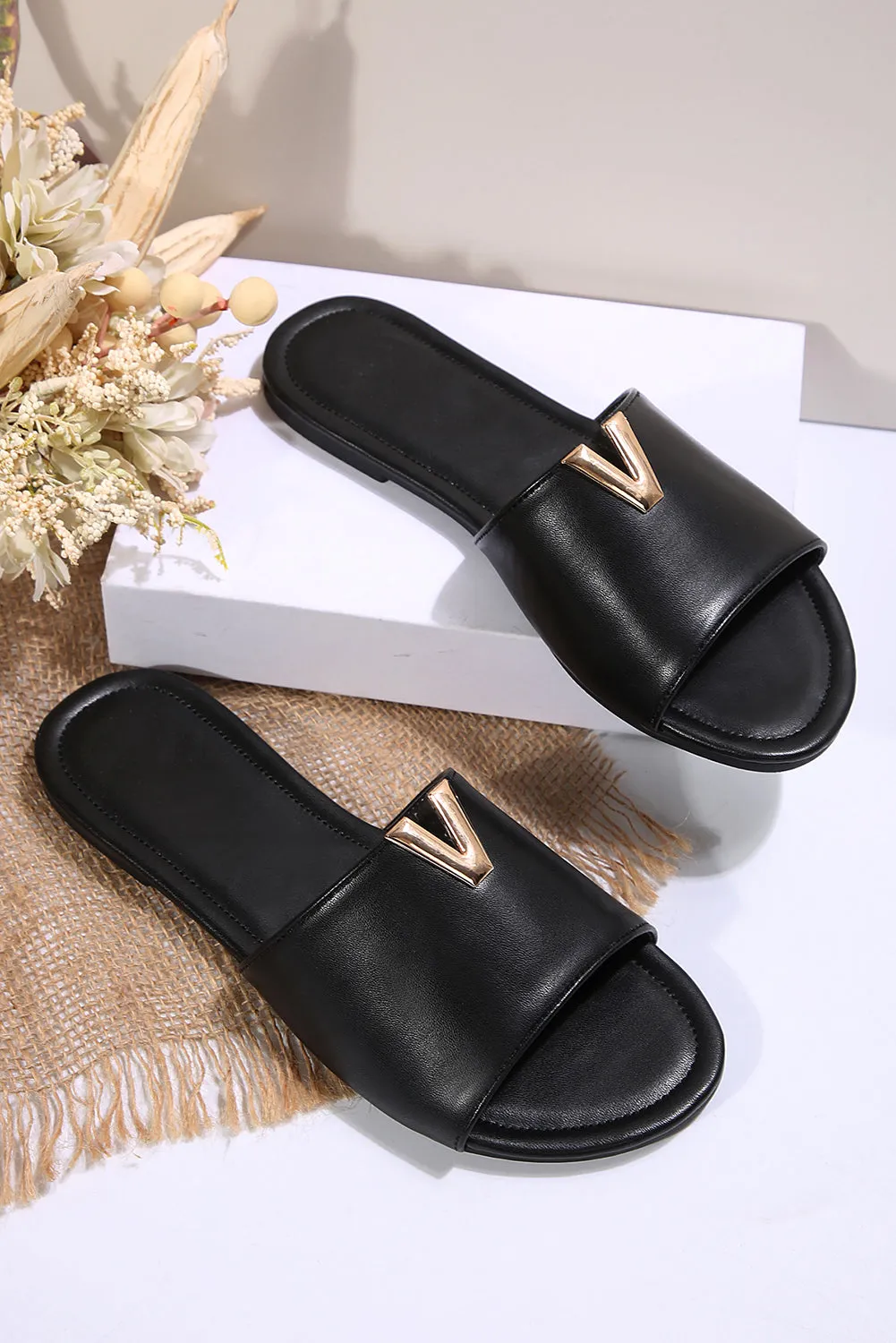 Black V Shape Metal Decor Leather Flat Slippers