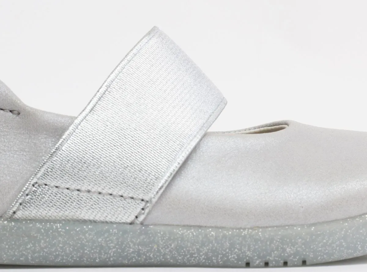 Bobux Demi Silver Shimmer Ballerina Pumps