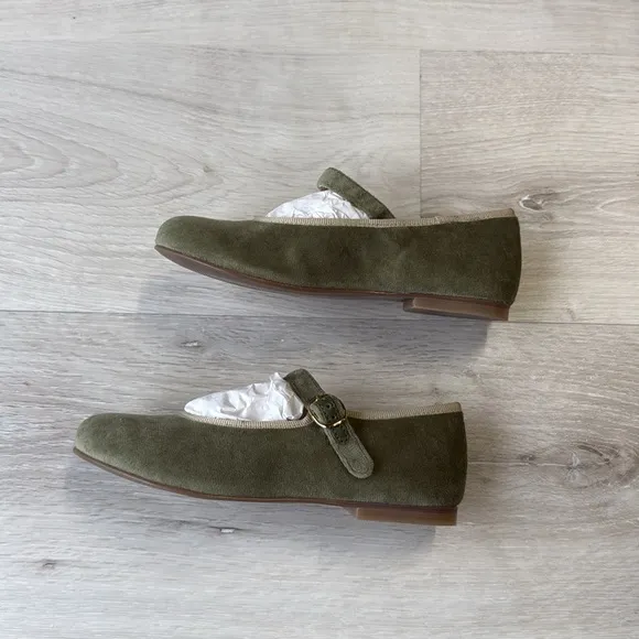 Boden Velvet Mary JanesLeaf Green Size 10.5/11 NWT in packaging