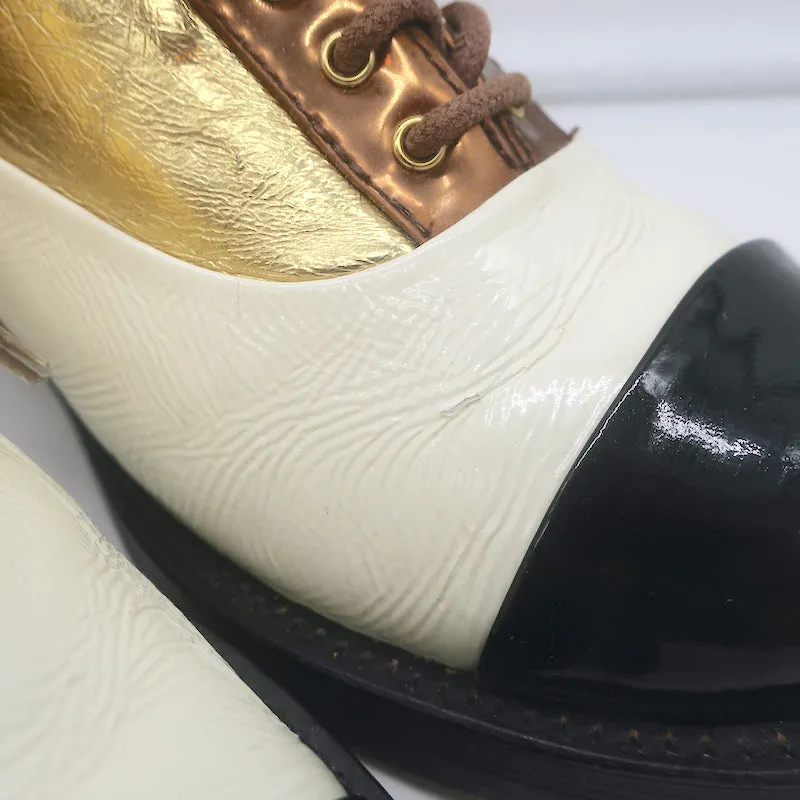 Chanel Cuba Oxford Mules Gold/Cream/Black Leather Size 38C Backless Flats