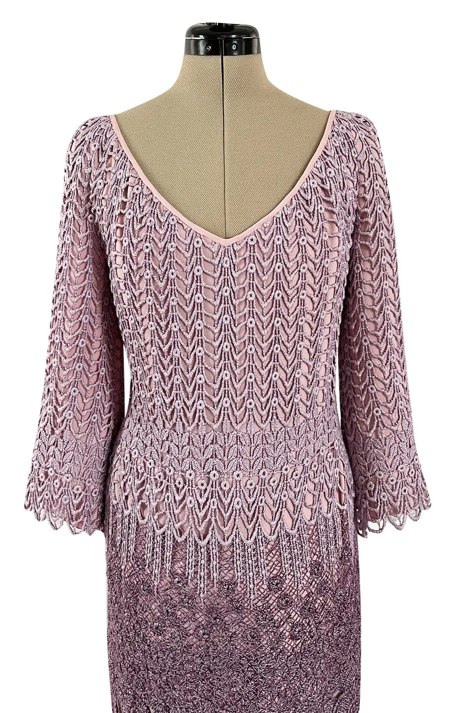 Chic 1968 Pierre Cardin Haute Couture Dress w Graduated Hand Made Purple Guipure Crochet Lace