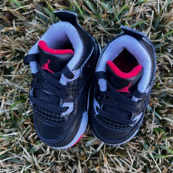 CLEAN Air Jordan 4 Retro Bred 2024 Reimagined Size 4c Toddler shoes
