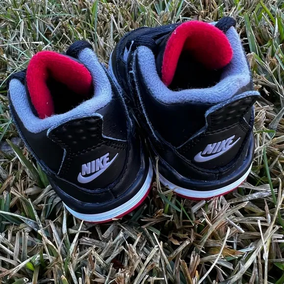 CLEAN Air Jordan 4 Retro Bred 2024 Reimagined Size 4c Toddler shoes