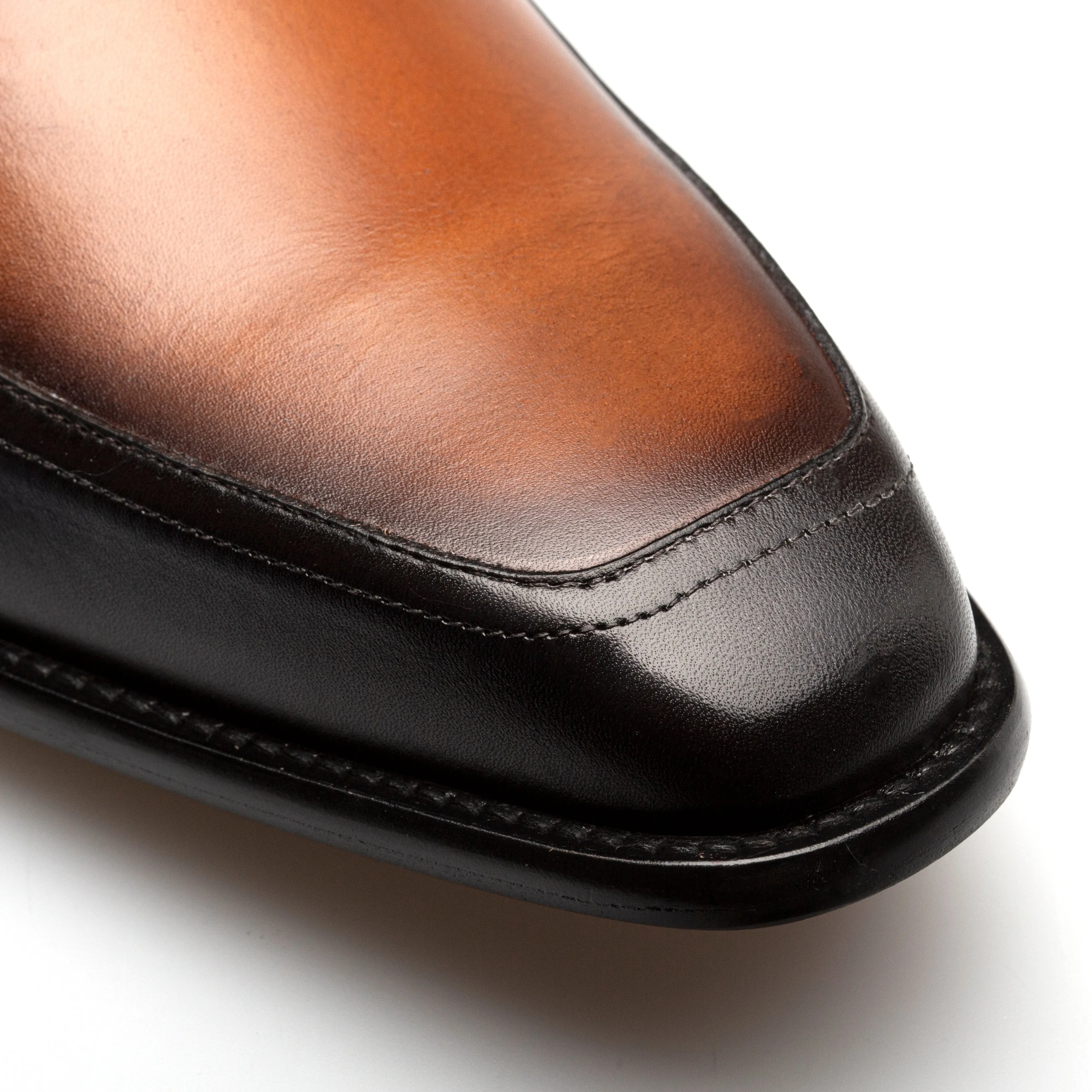 Duotone Apron Toe Oxford