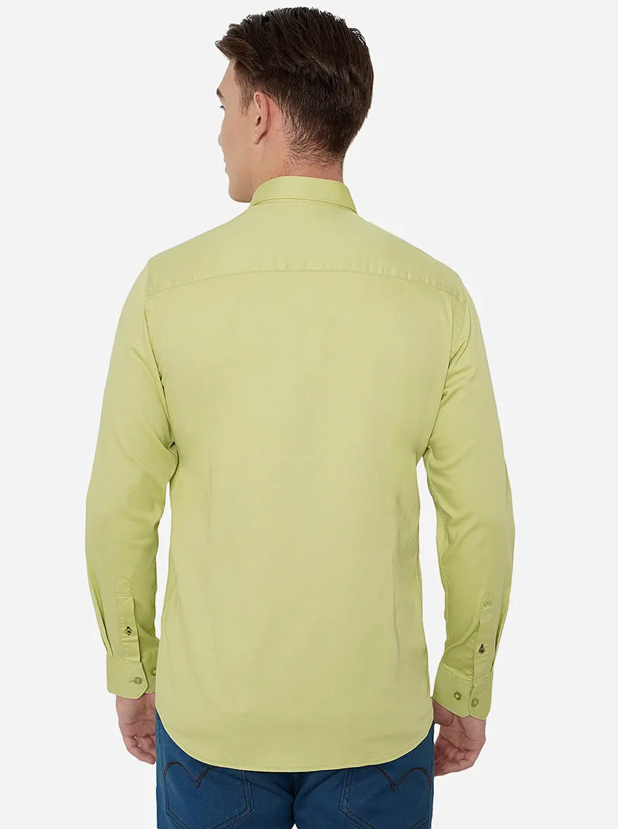 Green Solid Slim Fit Casual Shirt | JadeBlue