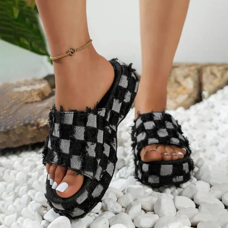 GS Plateau Slide | Casual plateau slippers met geblokt detail voor dames
