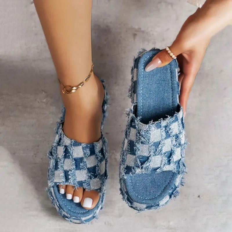 GS Plateau Slide | Casual plateau slippers met geblokt detail voor dames