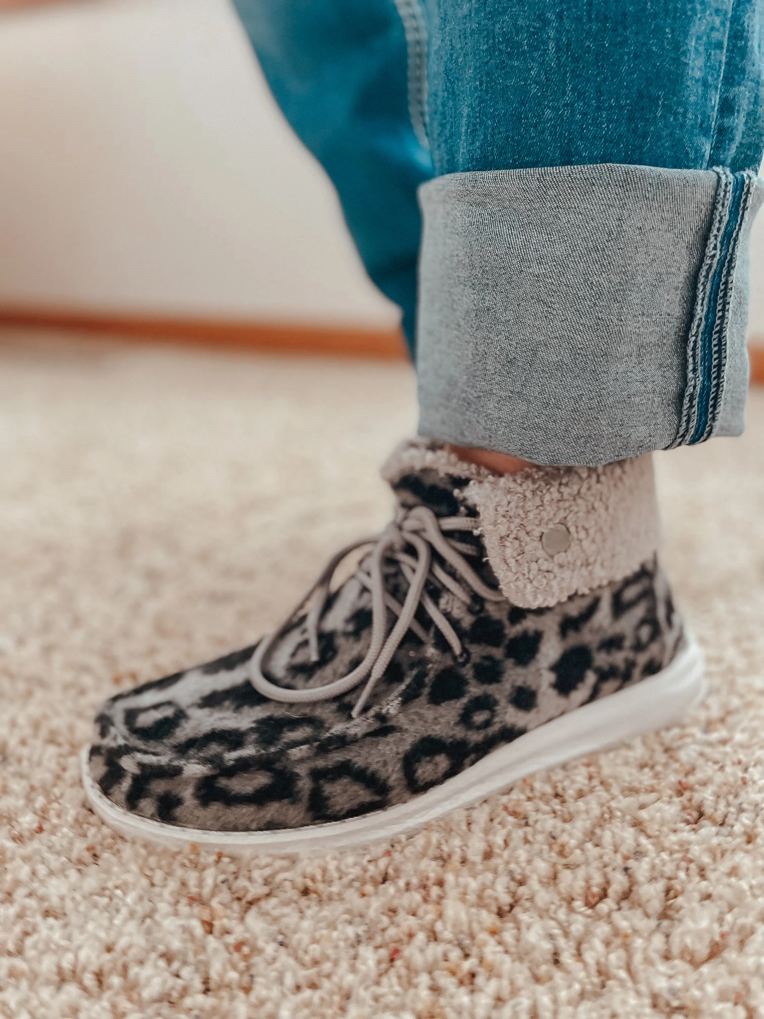 Ladies Gypsy Jazz Leopard Fleece Shoes - Grey