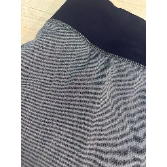 Lululemon Women's Pleated Pace Setter Skirt Size 8 Gray with Built-in Shorts