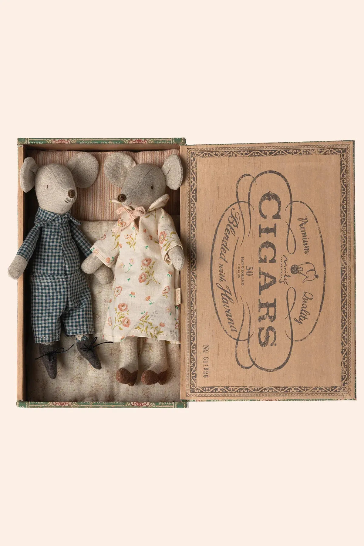 Maileg - Grandma and Grandpa Mice In Cigarbox
