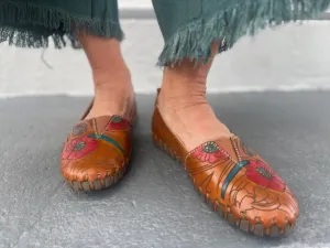 Modesty - Camel