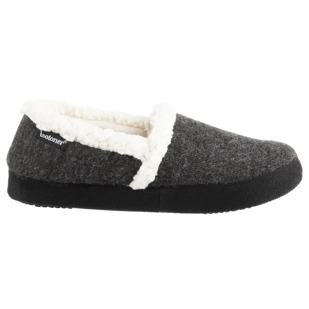 New with tags! Isotoner Women’s Microsuede Marisol Closed Back Slippers in Black! Sz M 6.5-7.5