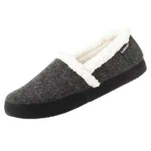 New with tags! Isotoner Women’s Microsuede Marisol Closed Back Slippers in Black! Sz M 6.5-7.5