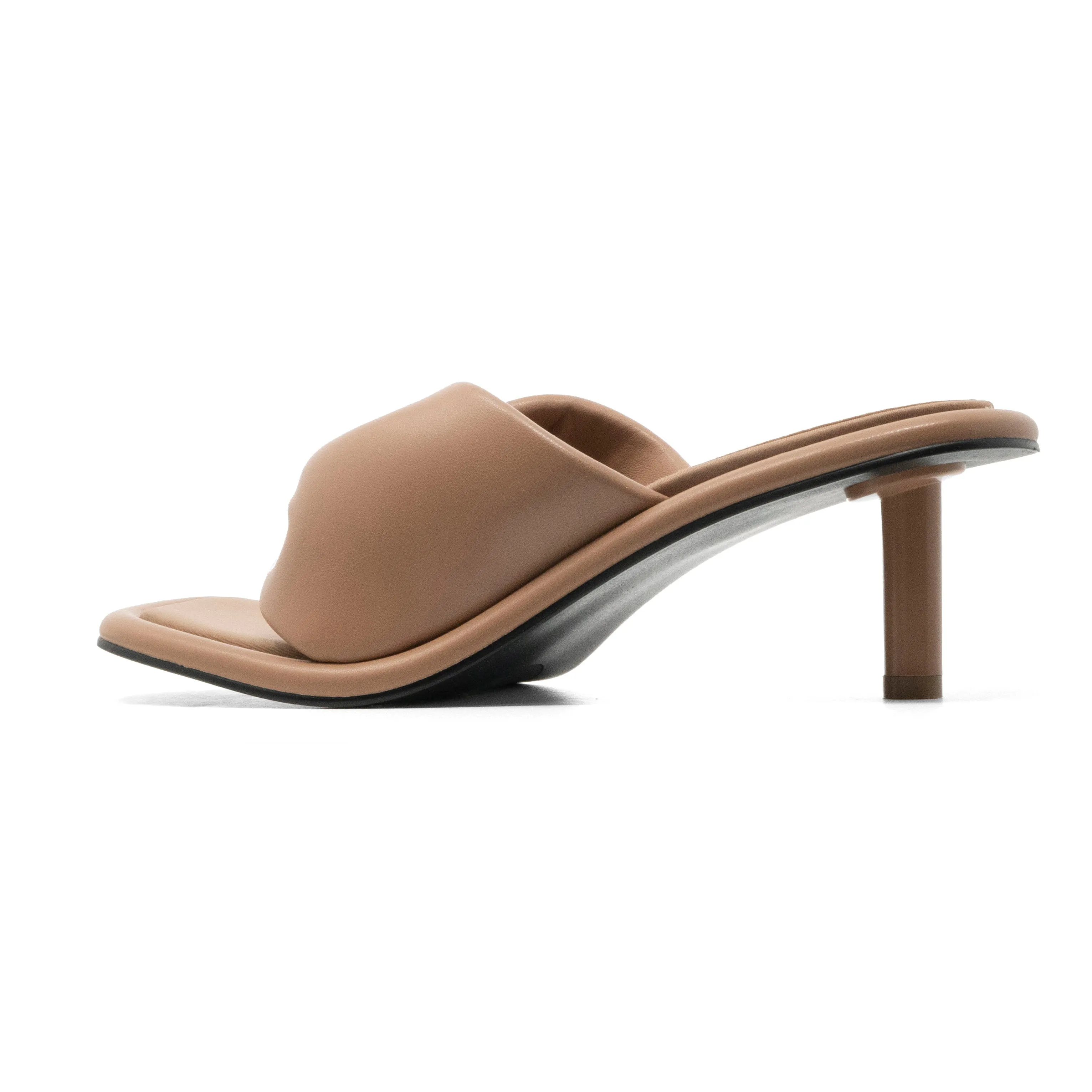ROAM PILLOW THONG NUDE VEGAN LEATHER