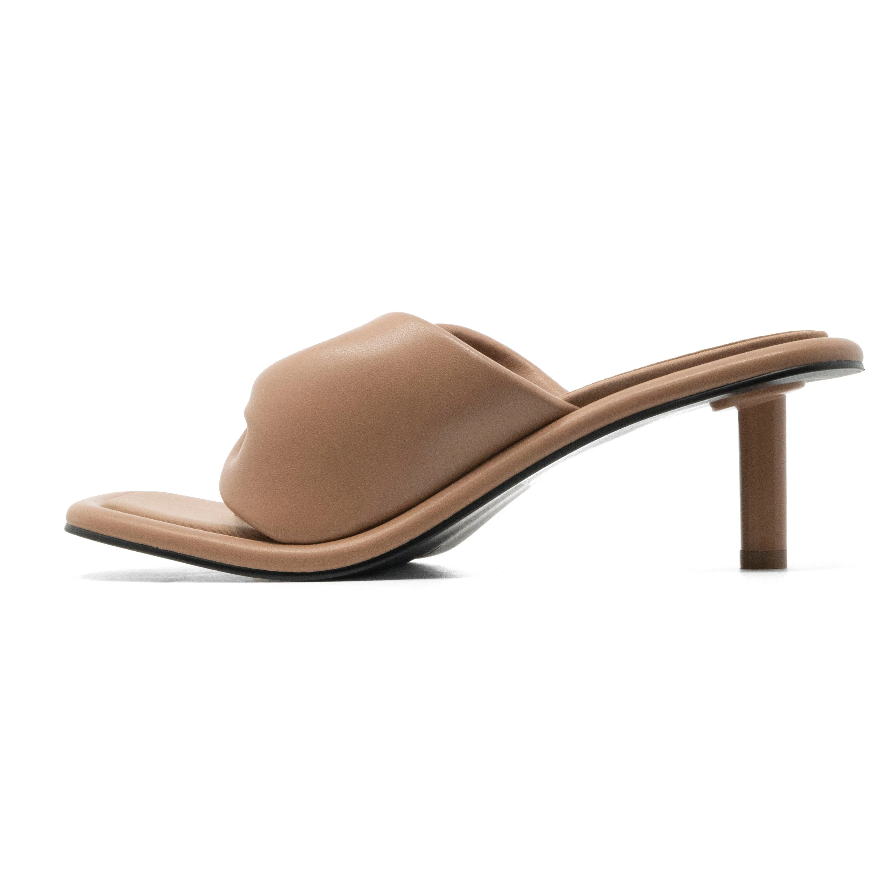 ROAM PILLOW THONG NUDE VEGAN LEATHER