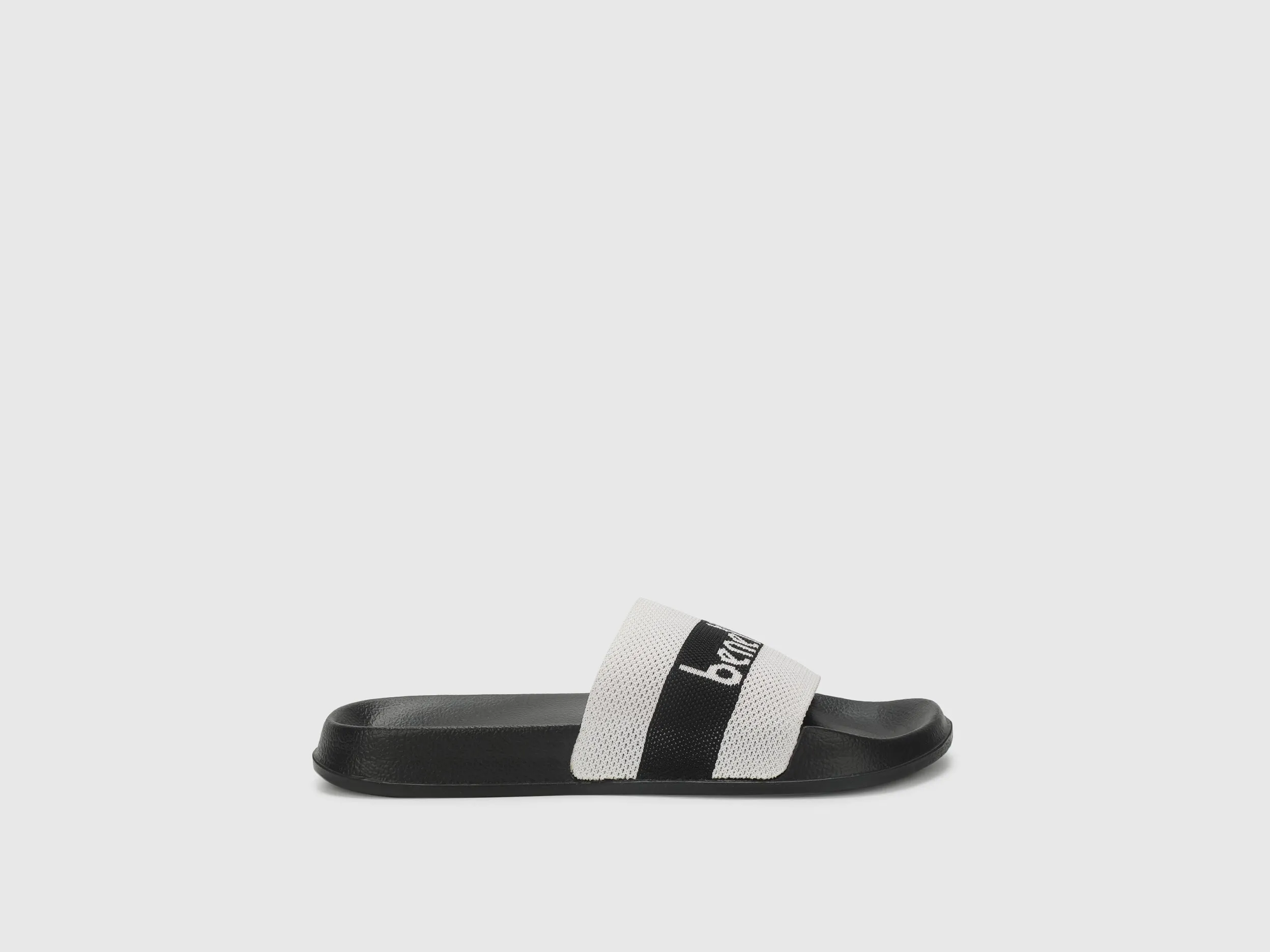 Textured Pattern Casual Slippers