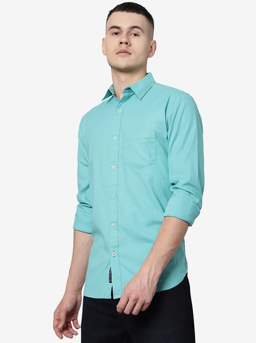 Turquoise Blue Solid Slim Fit Casual Shirt | JadeBlue
